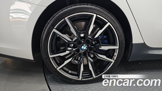 BMW 8 Series (G15) M850i xDrive Gran Coupe 2023 — фото 5
