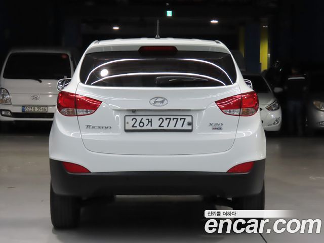 Hyundai Tucson ix Diesel 2WD X20 Luxury 2013 — фото 4