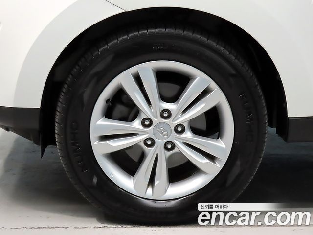 Hyundai Tucson ix Diesel 2WD X20 Luxury 2013 — фото 6