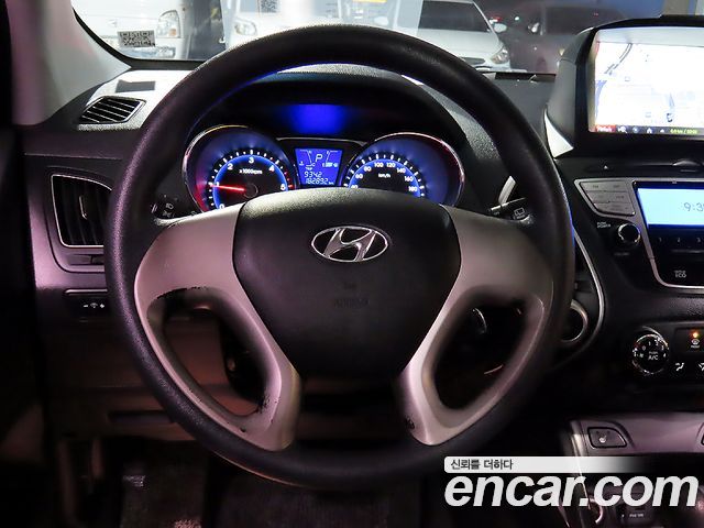 Hyundai Tucson ix Diesel 2WD X20 Luxury 2013 — фото 9
