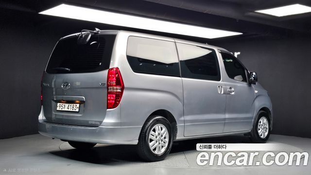 Hyundai Grand Starex Van 3-Seater Smart 2021 — фото 2
