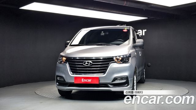 Hyundai Grand Starex Van 3-Seater Smart 2021 — фото 3