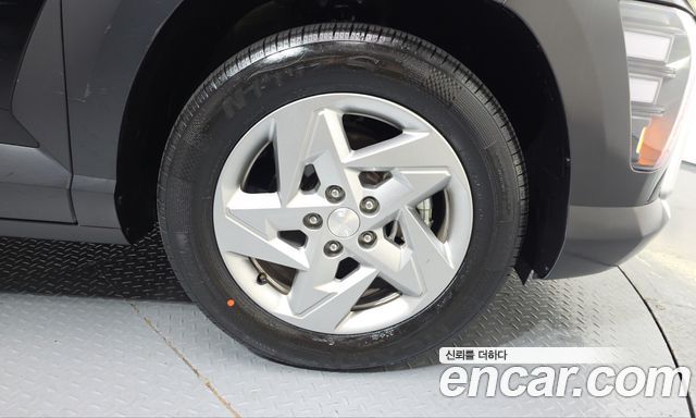 Hyundai Kona (SX2) Gasoline 1.6 Turbo 2WD Premium 2023 — фото 21