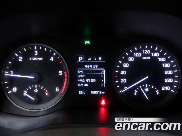 Hyundai Tucson Diesel 1.6 2WD Smart 2017 — фото 9