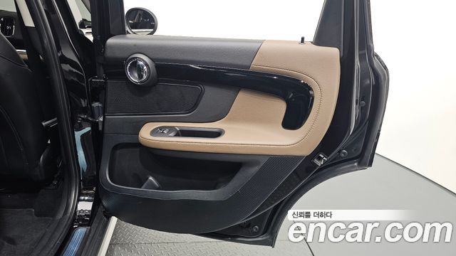 MINI Cooper D Countryman ALL4 HIGH 2nd 2018 — фото 25