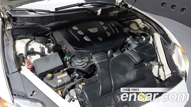 Maserati Quattroporte 3.0 Diesel 2015 — фото 6