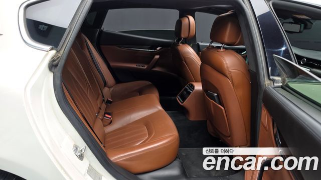 Maserati Quattroporte 3.0 Diesel 2015 — фото 11