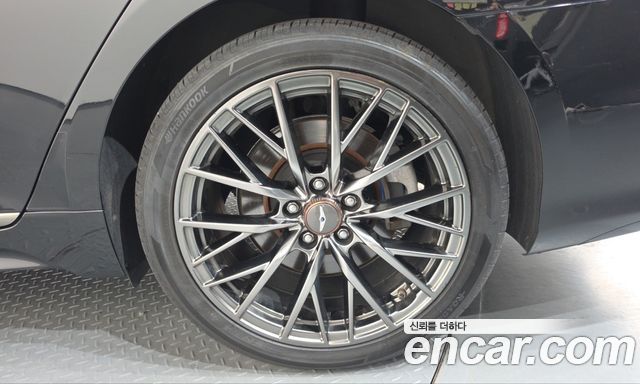 Genesis G80 3.3 T-GDI AWD Sport 2017 — фото 21