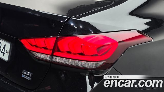 Genesis G80 3.3 T-GDI AWD Sport 2017 — фото 23