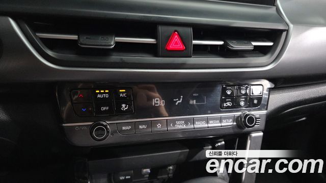 Kia Seltos Gasoline 1.6 Turbo 2WD Prestige 2023 — фото 32