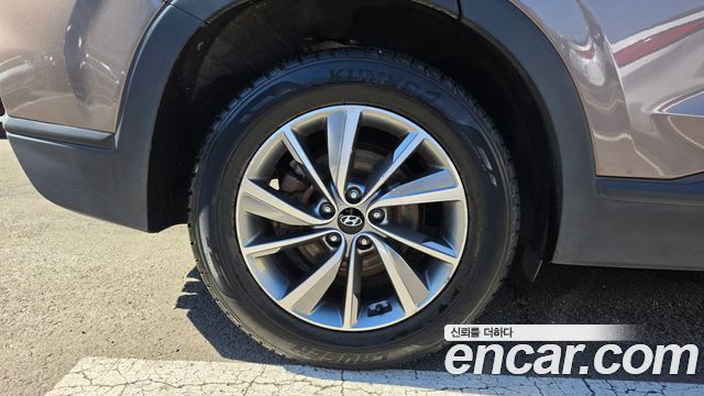 Hyundai Santa Fe (TM) Diesel 2.2 2WD Exclusive 2019 — фото 5