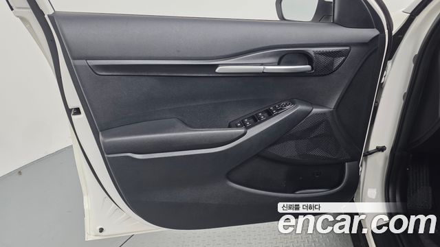 Kia Seltos Gasoline 1.6 Turbo 2WD Prestige 2023 — фото 24