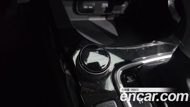 Kia Seltos Gasoline 1.6 Turbo 2WD Prestige 2023 — фото 30
