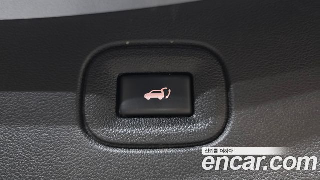 Renault Korea QM6 2.0 LPe RE Signature 2WD 2022 — фото 20