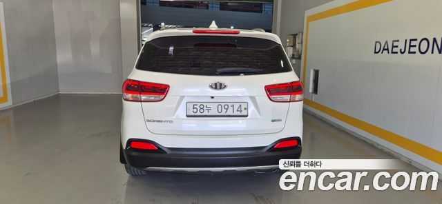Kia Carnival 9-seater Prestige 2016 — фото 5