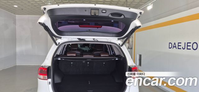 Kia Carnival 9-seater Prestige 2016 — фото 8