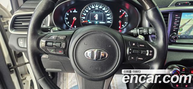 Kia Carnival 9-seater Prestige 2016 — фото 18