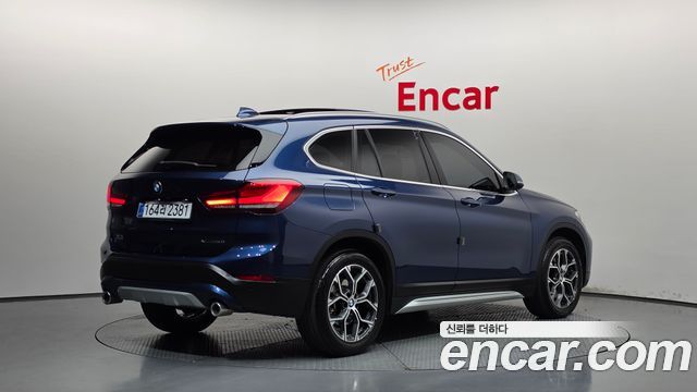 BMW X1 (F48) xDrive 20i xLine 2022 — фото 2