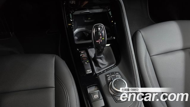BMW X1 (F48) xDrive 20i xLine 2022 — фото 9