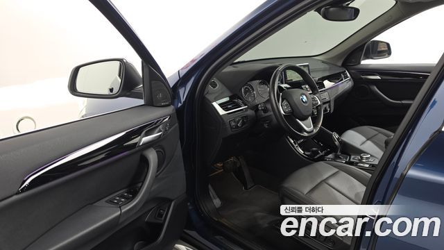 BMW X1 (F48) xDrive 20i xLine 2022 — фото 10