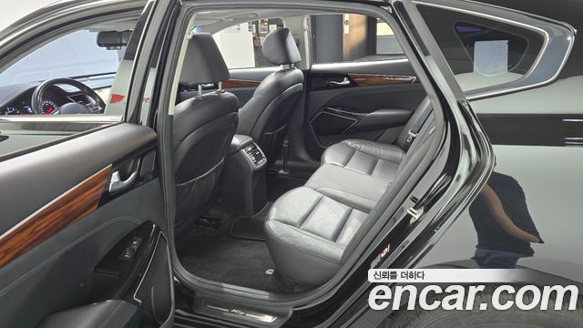 Kia K7 3.0 LPI Luxury (Rental Car) 2017 — фото 11
