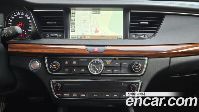 Kia K7 3.0 LPI Luxury (Rental Car) 2017 — фото 12