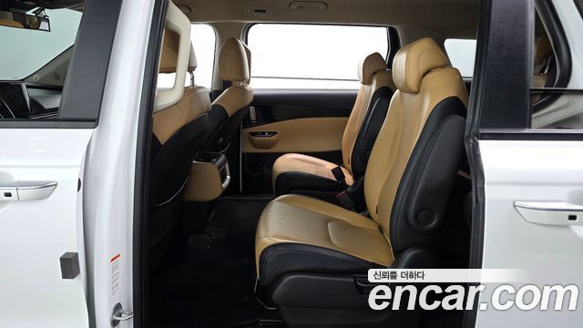 Kia Carnival (IV) Diesel 9-Seater Prestige 2021 — фото 11
