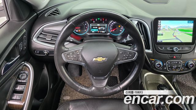 Chevrolet Malibu 2.0 Turbo LTZ Premium 2017 — фото 17