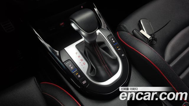 Kia K3 (II) 1.6 Turbo GT 5Door Signature 2024 — фото 9