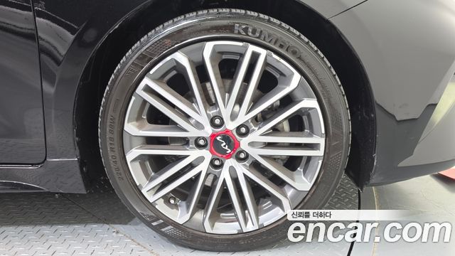 Kia K3 (II) 1.6 Turbo GT 5Door Signature 2024 — фото 21