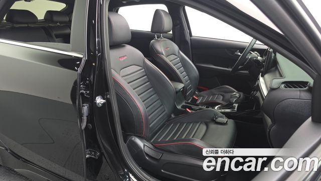 Kia K3 (II) 1.6 Turbo GT 5Door Signature 2024 — фото 26