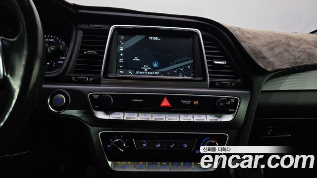 Hyundai Sonata New Rise LPI Style 2018 — фото 16