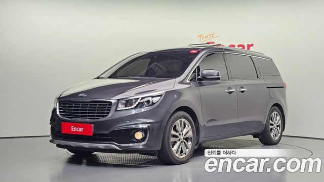 Kia Carnival 9-seater Prestige