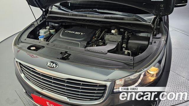 Kia Carnival 9-seater Prestige 2016 — фото 6