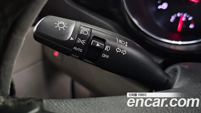 Kia Carnival 9-seater Prestige 2016 — фото 17