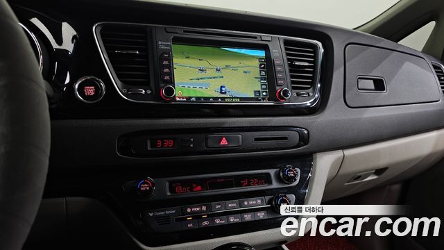 Kia Carnival 9-seater Prestige 2016 — фото 19