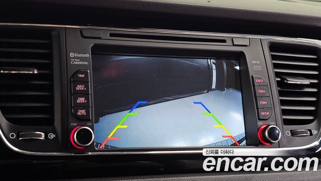 Kia Carnival 9-seater Prestige 2016 — фото 20