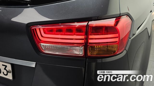 Kia Carnival 9-seater Prestige 2016 — фото 29