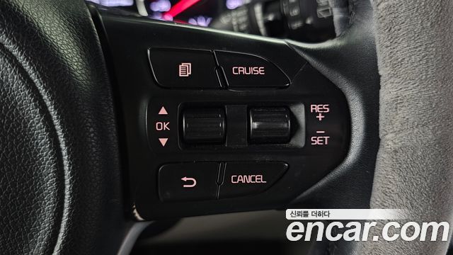 Kia Carnival 9-seater Prestige 2016 — фото 35