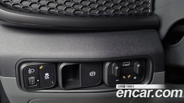Kia Tasman 2.5T Gasoline 4WD X-Pro 2026 — фото 28