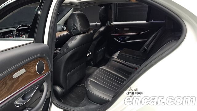 Mercedes-Benz E-Class (W213) E220d Exclusive 2019 — фото 11