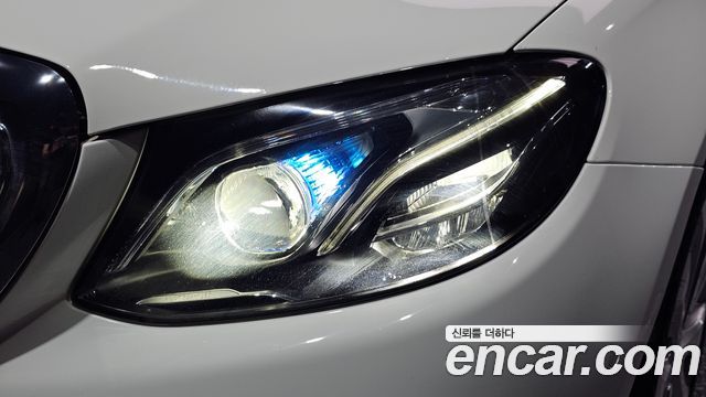 Mercedes-Benz E-Class (W213) E220d Exclusive 2019 — фото 22