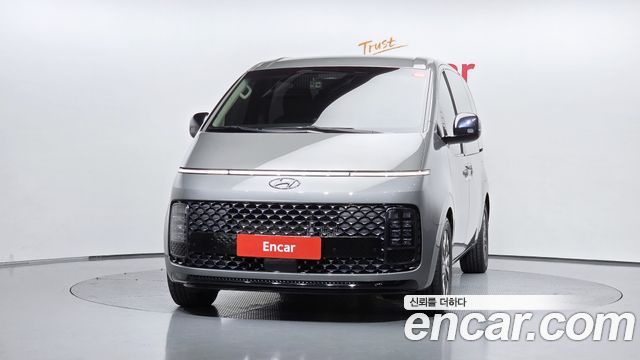 Hyundai Staria Lounge 9-Seater Prestige 2023 — фото 3