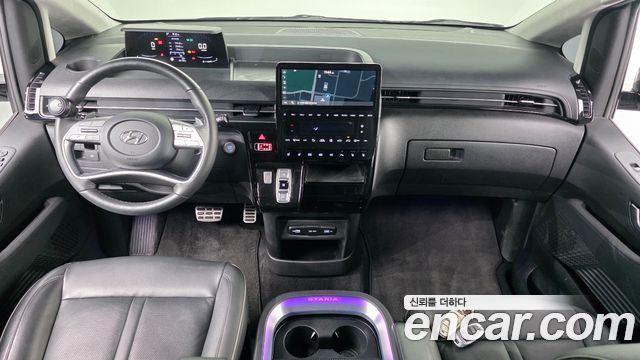 Hyundai Staria Lounge 9-Seater Prestige 2023 — фото 7