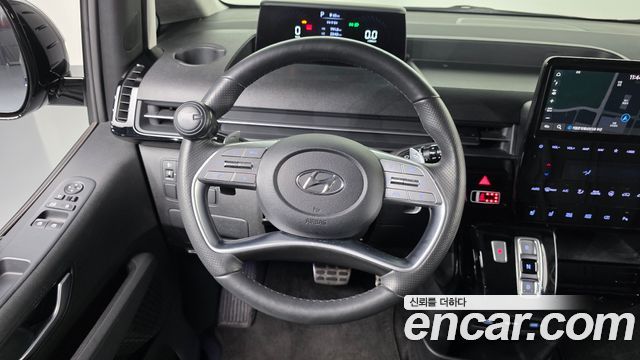 Hyundai Staria Lounge 9-Seater Prestige 2023 — фото 13