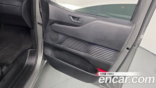 Hyundai Staria Lounge 9-Seater Prestige 2023 — фото 25