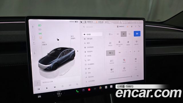Tesla Model Y RWD 2025 — фото 30