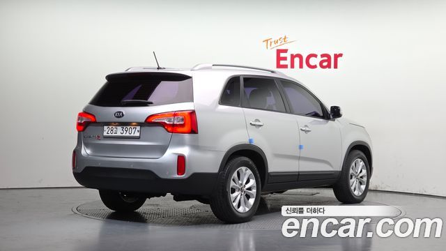Kia Sorento R Diesel 2.0 2WD TLX 2014 — фото 2
