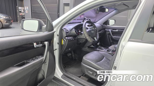 Kia Sorento R Diesel 2.0 2WD TLX 2014 — фото 10