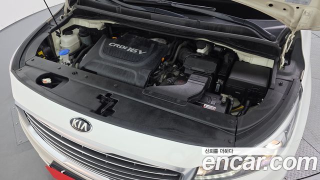 Kia Carnival 9-seater Prestige 2018 — фото 6